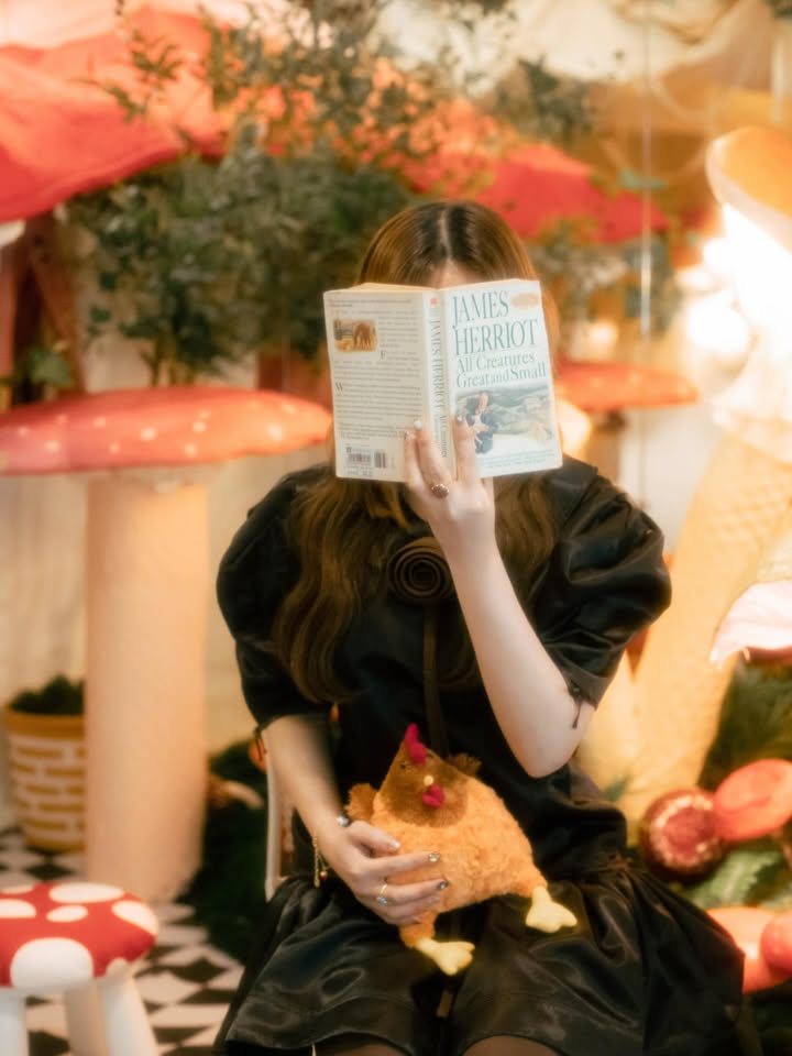 แพรว - คณิตกุล เนตรบุตร