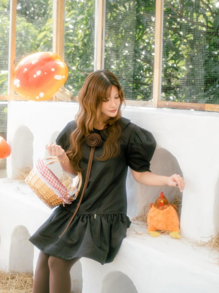 แพรว - คณิตกุล เนตรบุตร