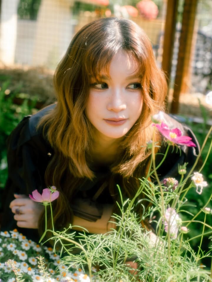 แพรว - คณิตกุล เนตรบุตร