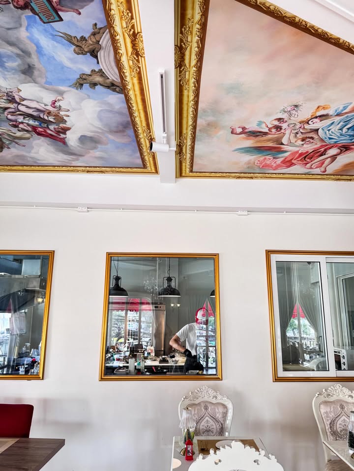 แพรว - คณิตกุล เนตรบุตร