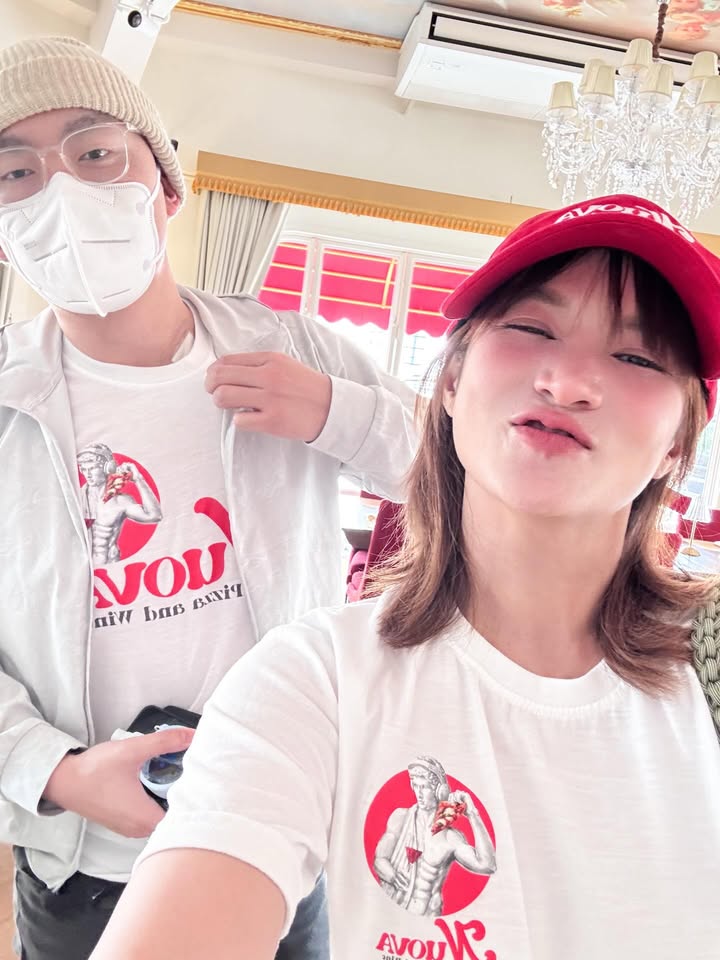 แพรว - คณิตกุล เนตรบุตร