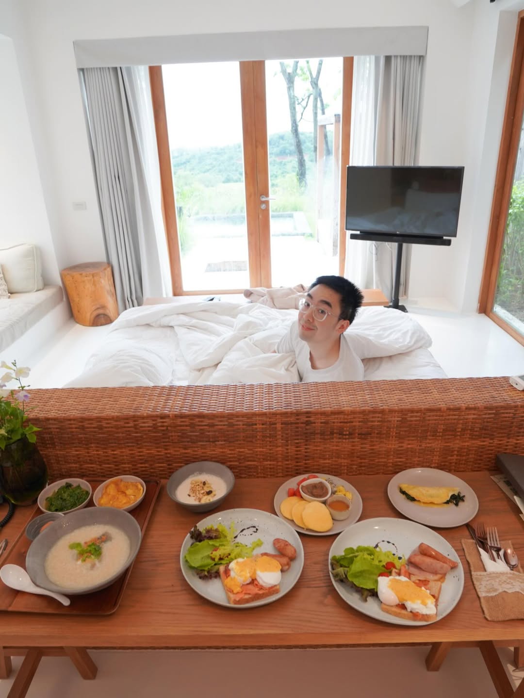 แพรว - คณิตกุล เนตรบุตร