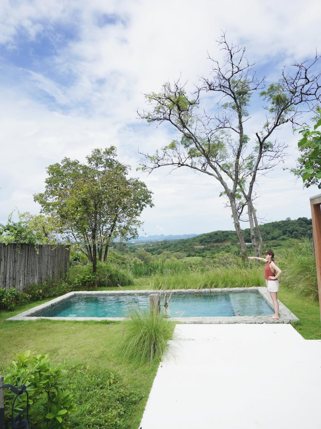 แพรว - คณิตกุล เนตรบุตร