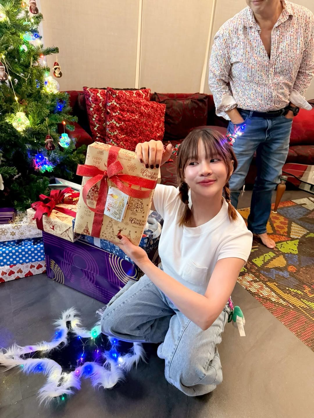 แพรว - คณิตกุล เนตรบุตร