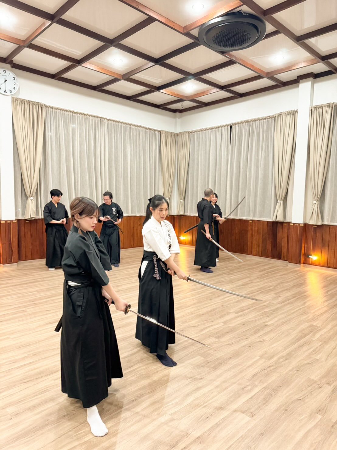 แพรว - คณิตกุล เนตรบุตร