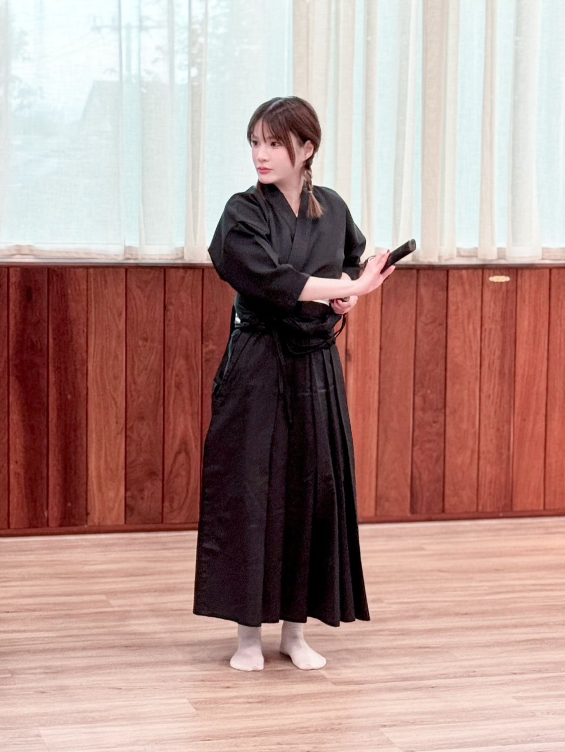 แพรว - คณิตกุล เนตรบุตร