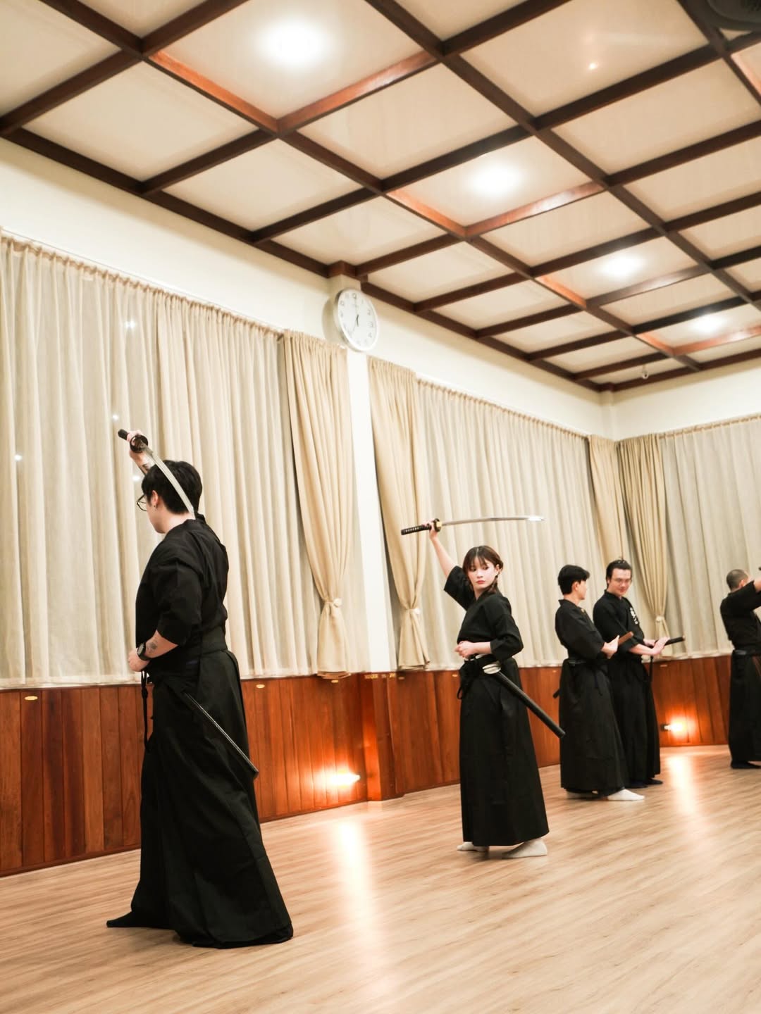 แพรว - คณิตกุล เนตรบุตร