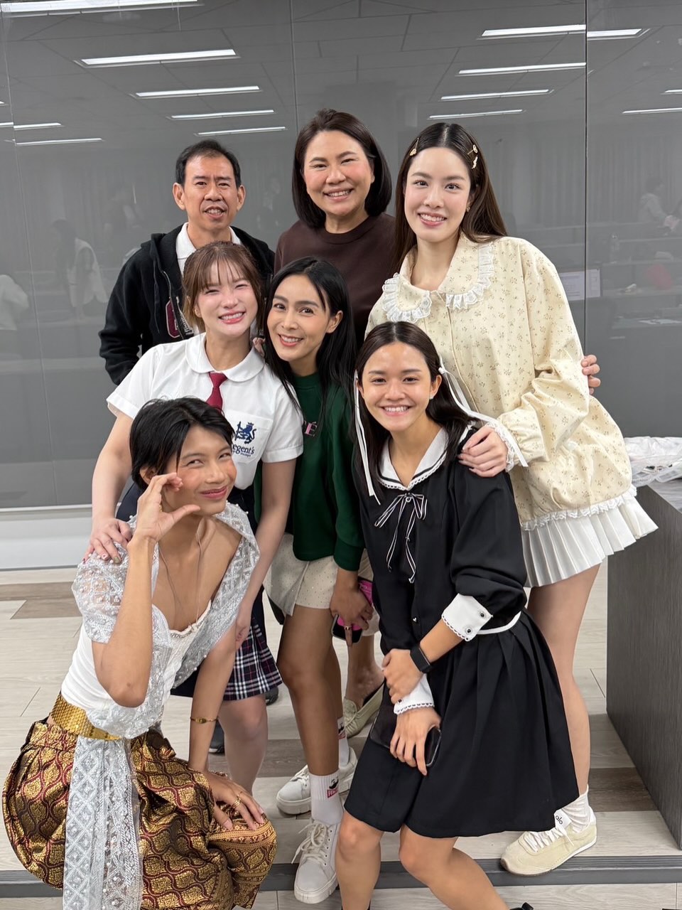 แพรว - คณิตกุล เนตรบุตร