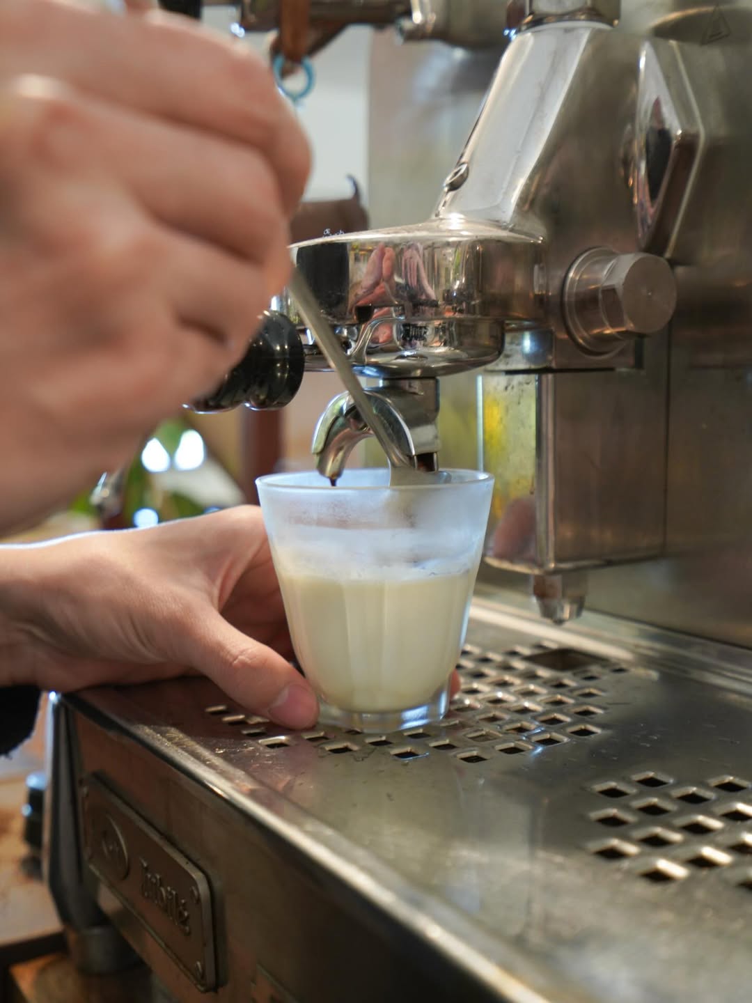 แพรว - คณิตกุล เนตรบุตร