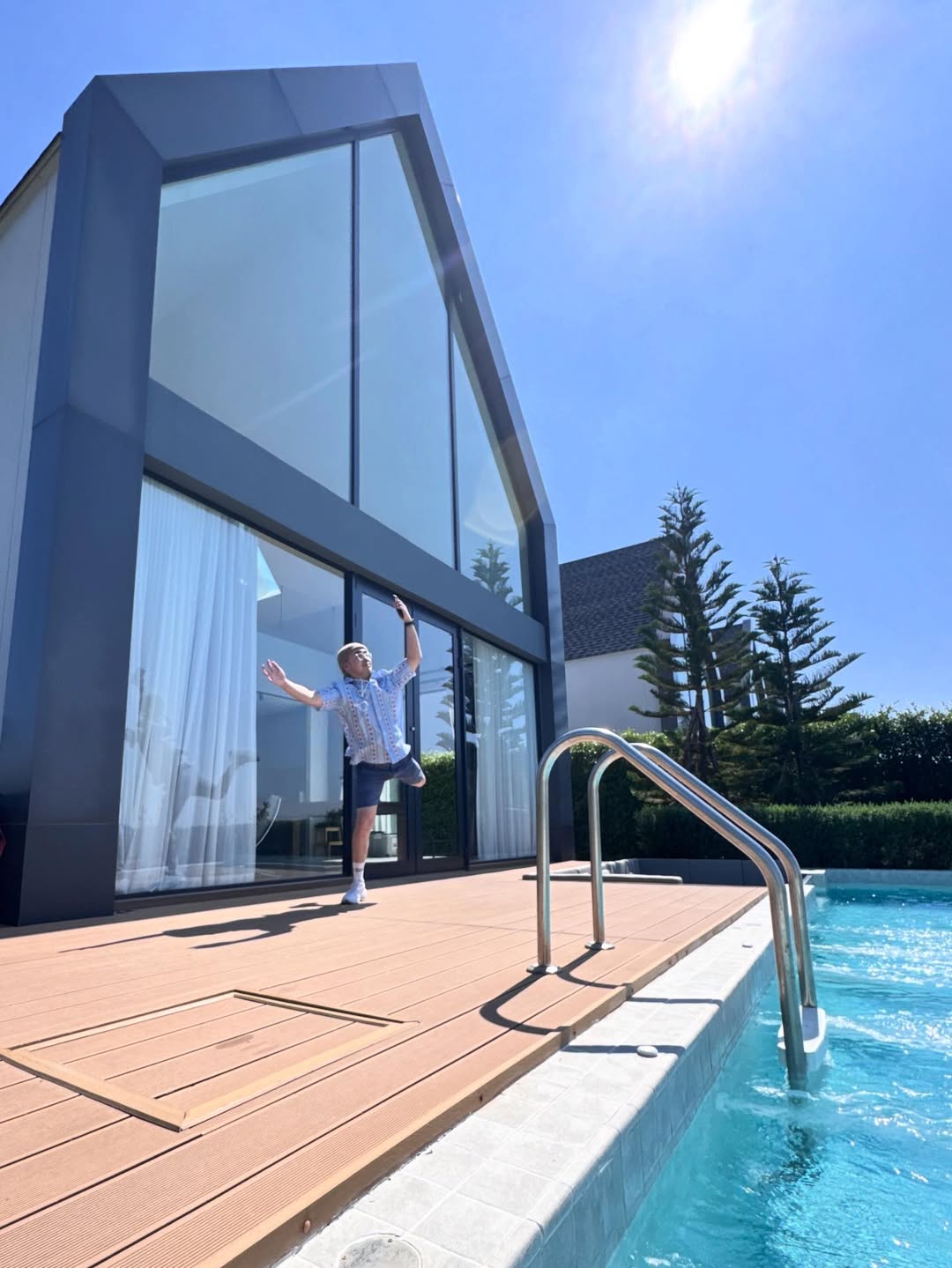 แพรว - คณิตกุล เนตรบุตร