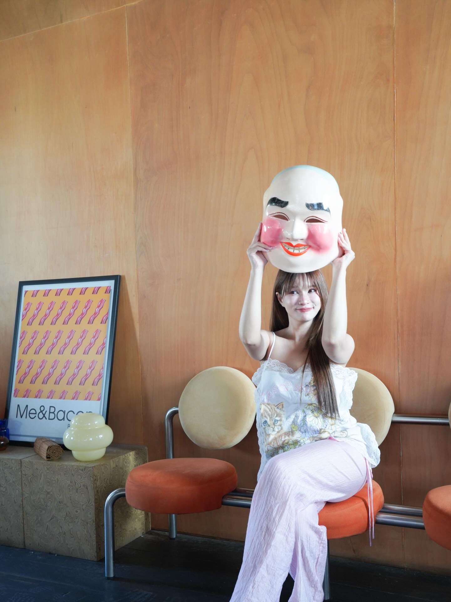 แพรว - คณิตกุล เนตรบุตร