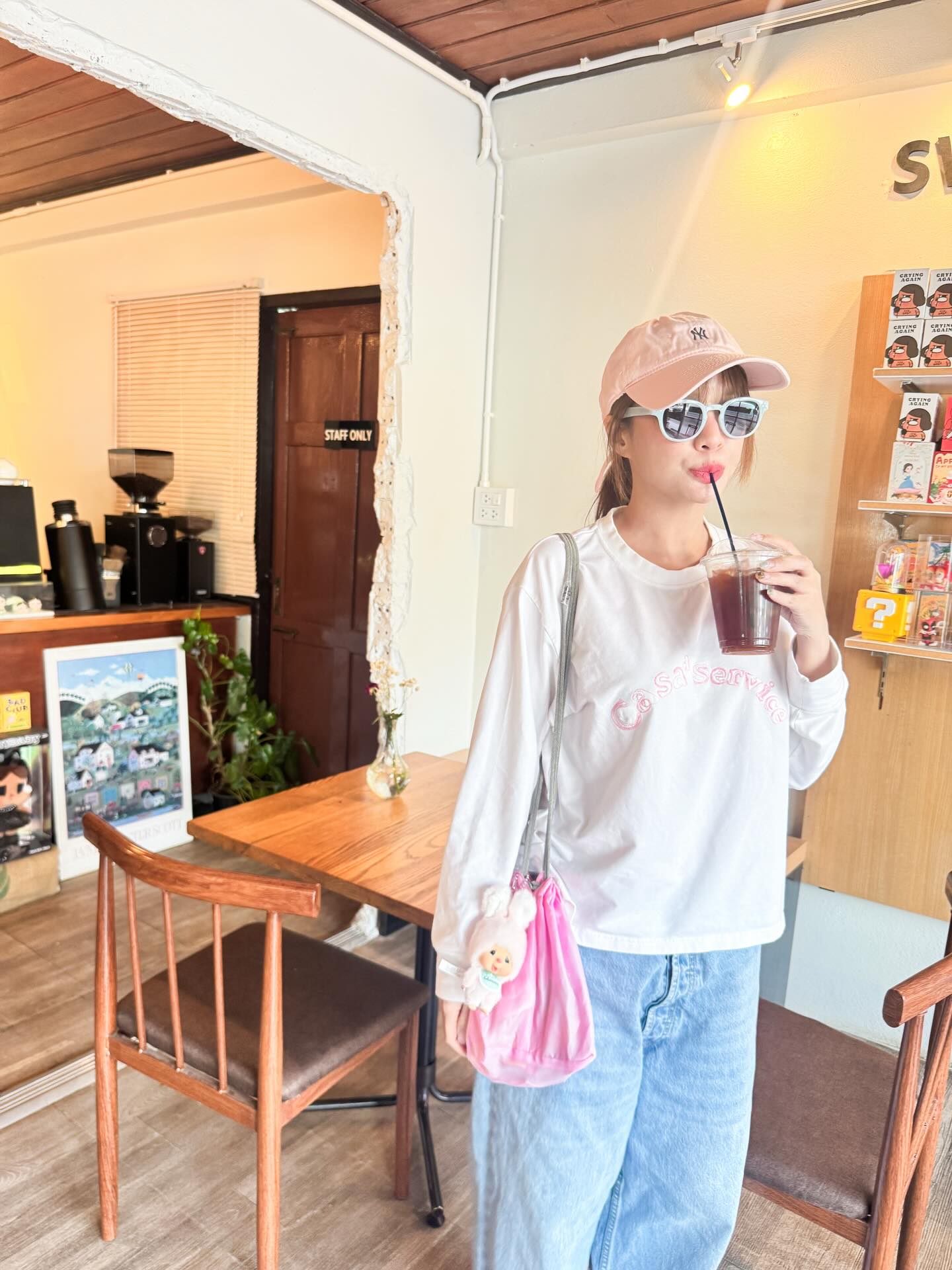 แพรว - คณิตกุล เนตรบุตร