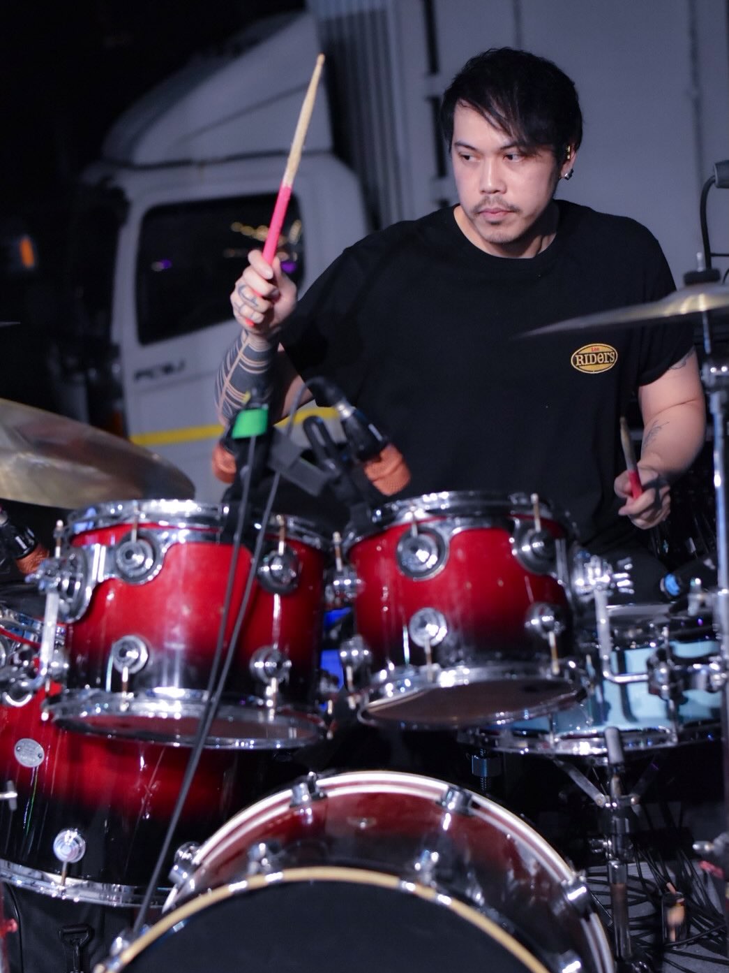 แพรว - คณิตกุล เนตรบุตร