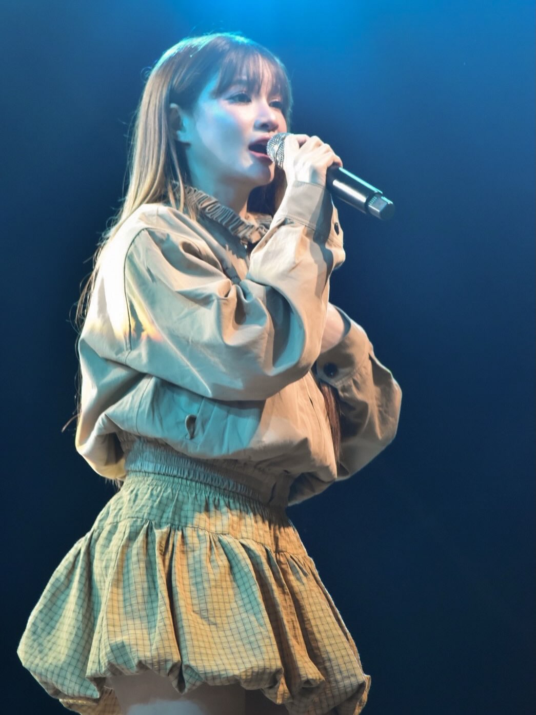 แพรว - คณิตกุล เนตรบุตร