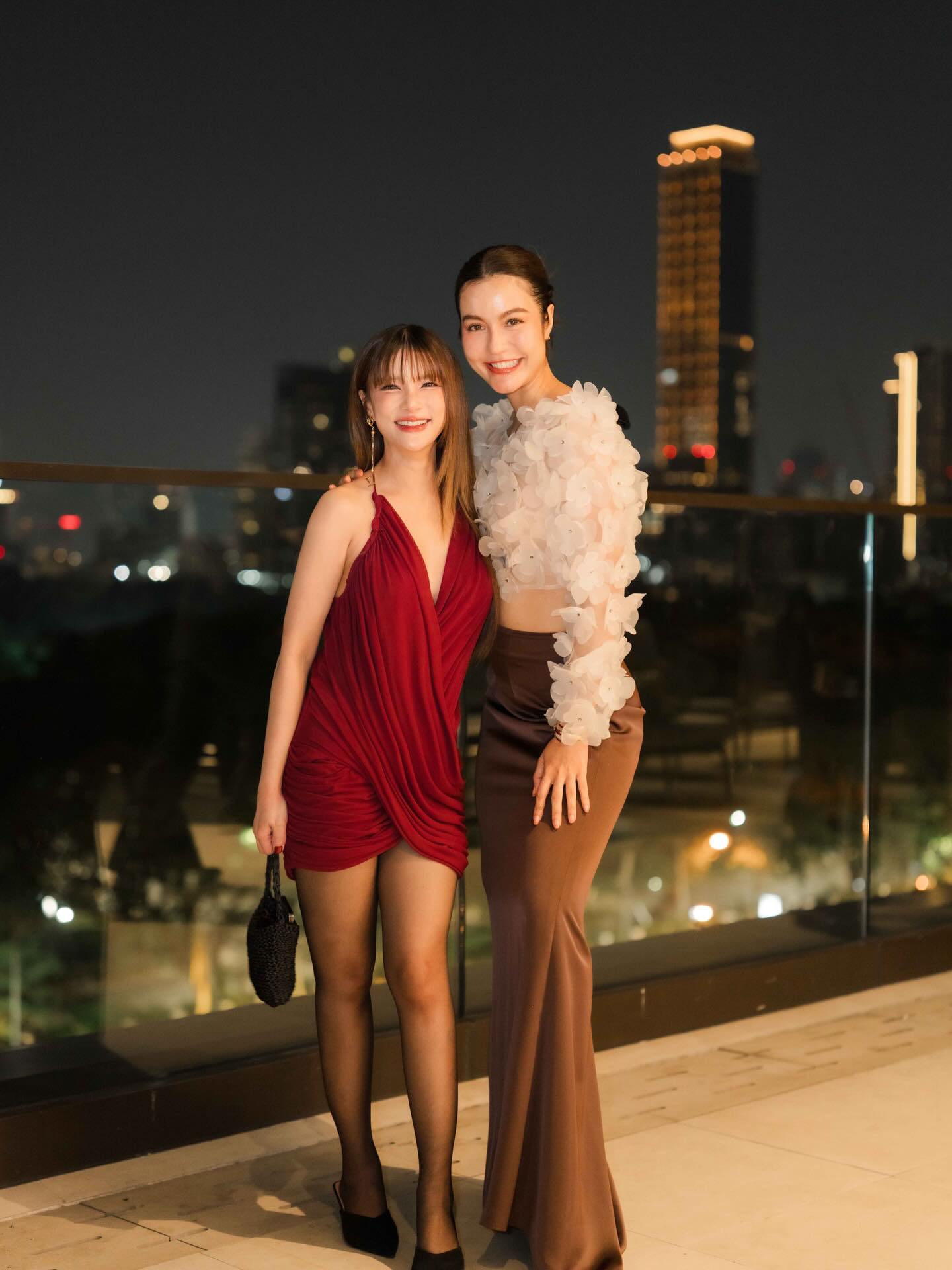 แพรว - คณิตกุล เนตรบุตร