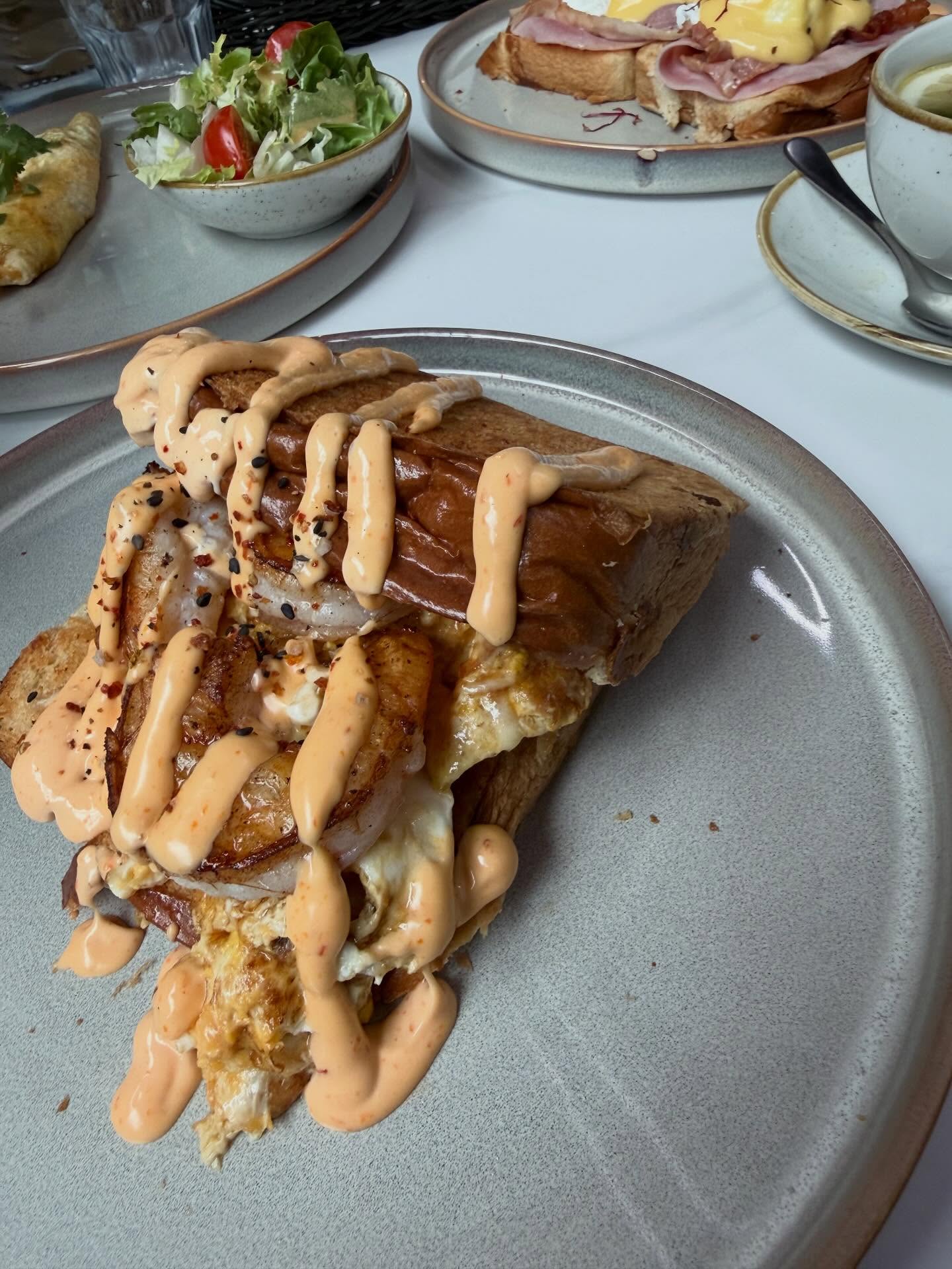 บุ๋น - นพณัฐ กันทะชัย