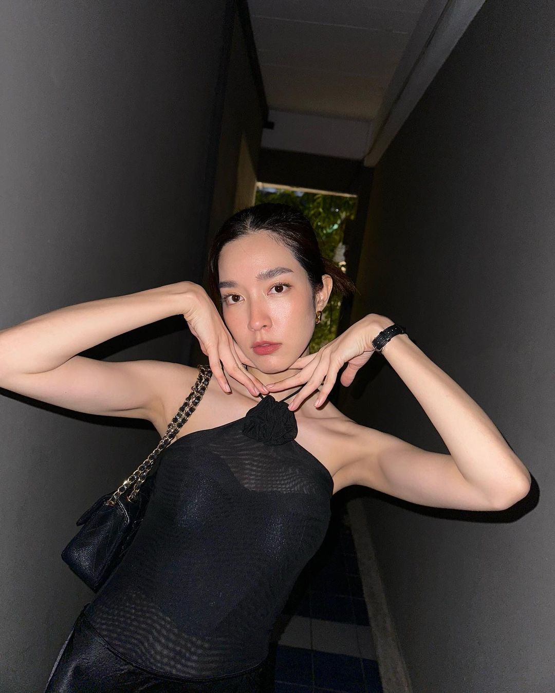 โม - มนชนก แสงฉายเพียงเพ็ญ