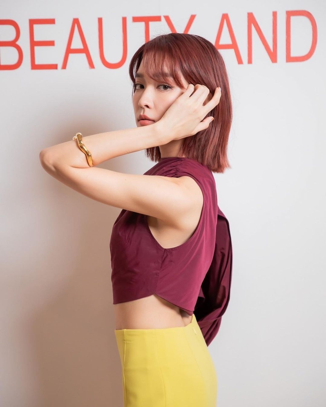 โม - มนชนก แสงฉายเพียงเพ็ญ