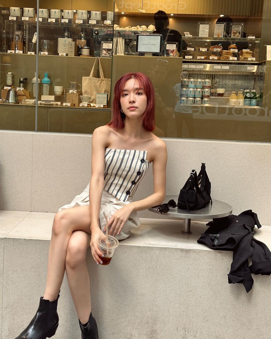 โม - มนชนก แสงฉายเพียงเพ็ญ