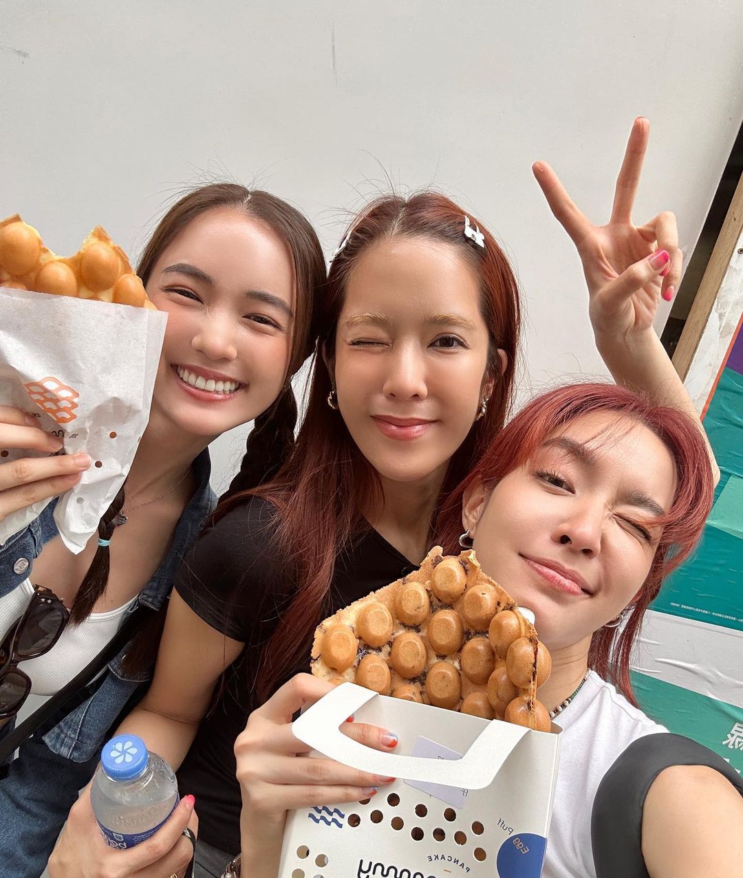 โม - มนชนก แสงฉายเพียงเพ็ญ