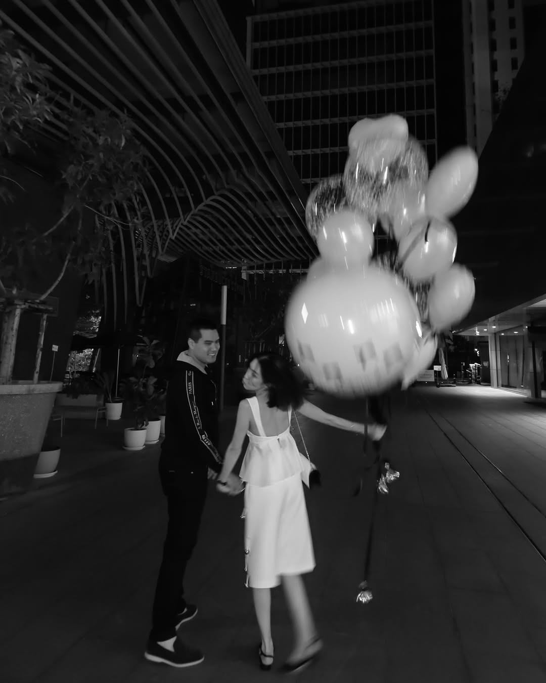 โม - มนชนก แสงฉายเพียงเพ็ญ