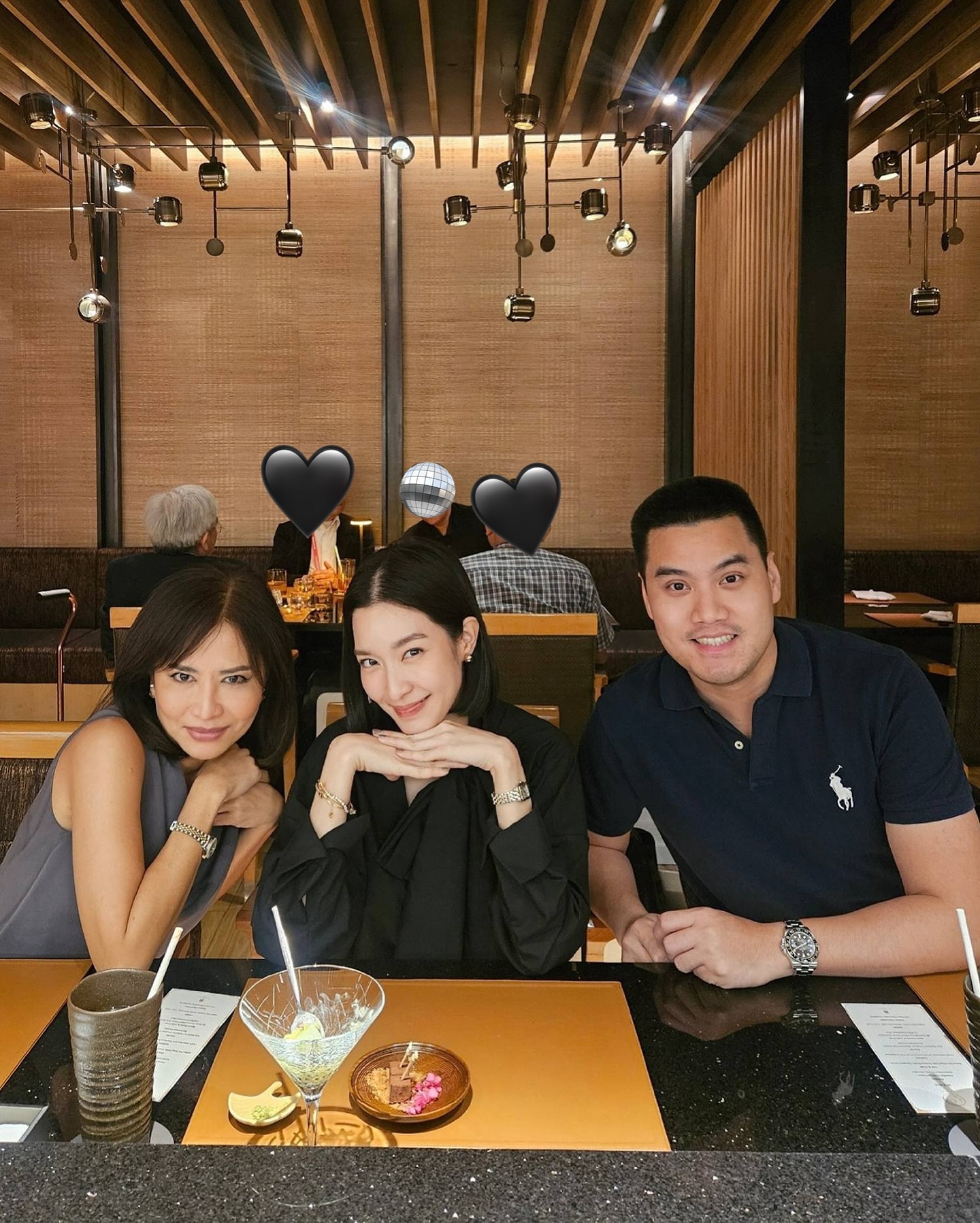 โม - มนชนก แสงฉายเพียงเพ็ญ