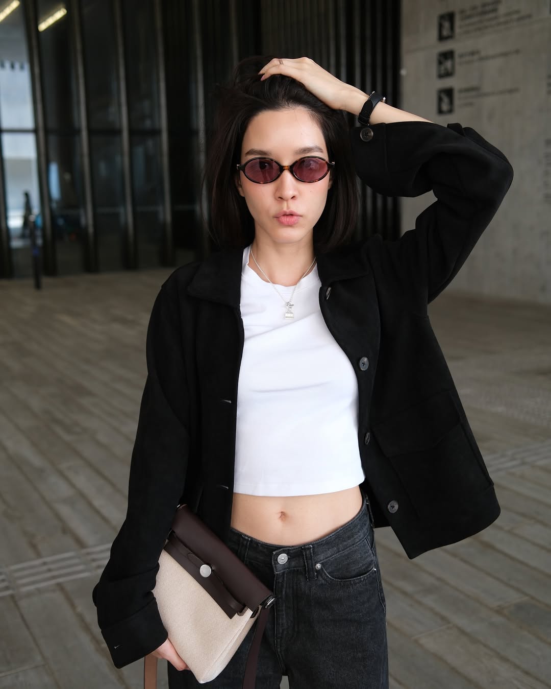 โม - มนชนก แสงฉายเพียงเพ็ญ