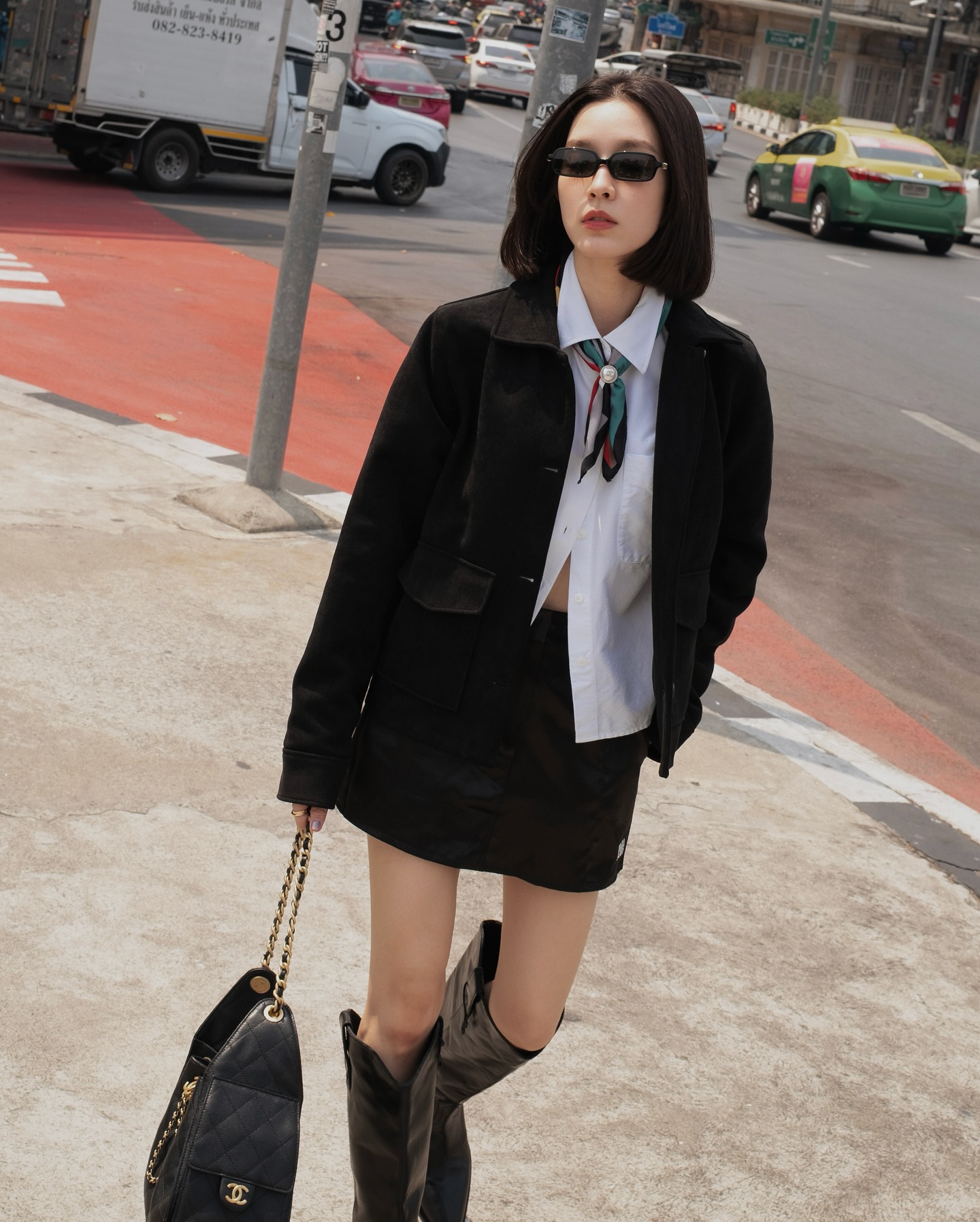 โม - มนชนก แสงฉายเพียงเพ็ญ