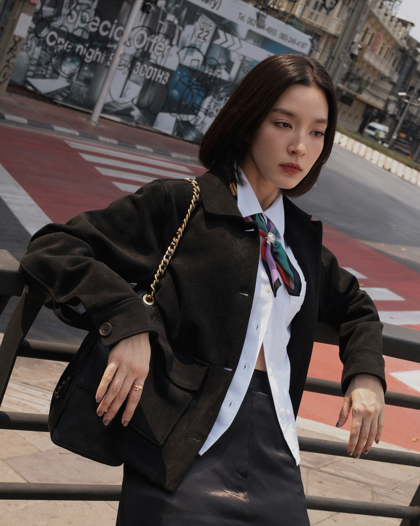 โม - มนชนก แสงฉายเพียงเพ็ญ