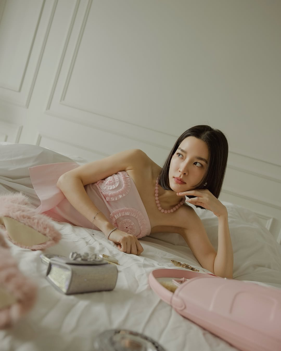 โม - มนชนก แสงฉายเพียงเพ็ญ