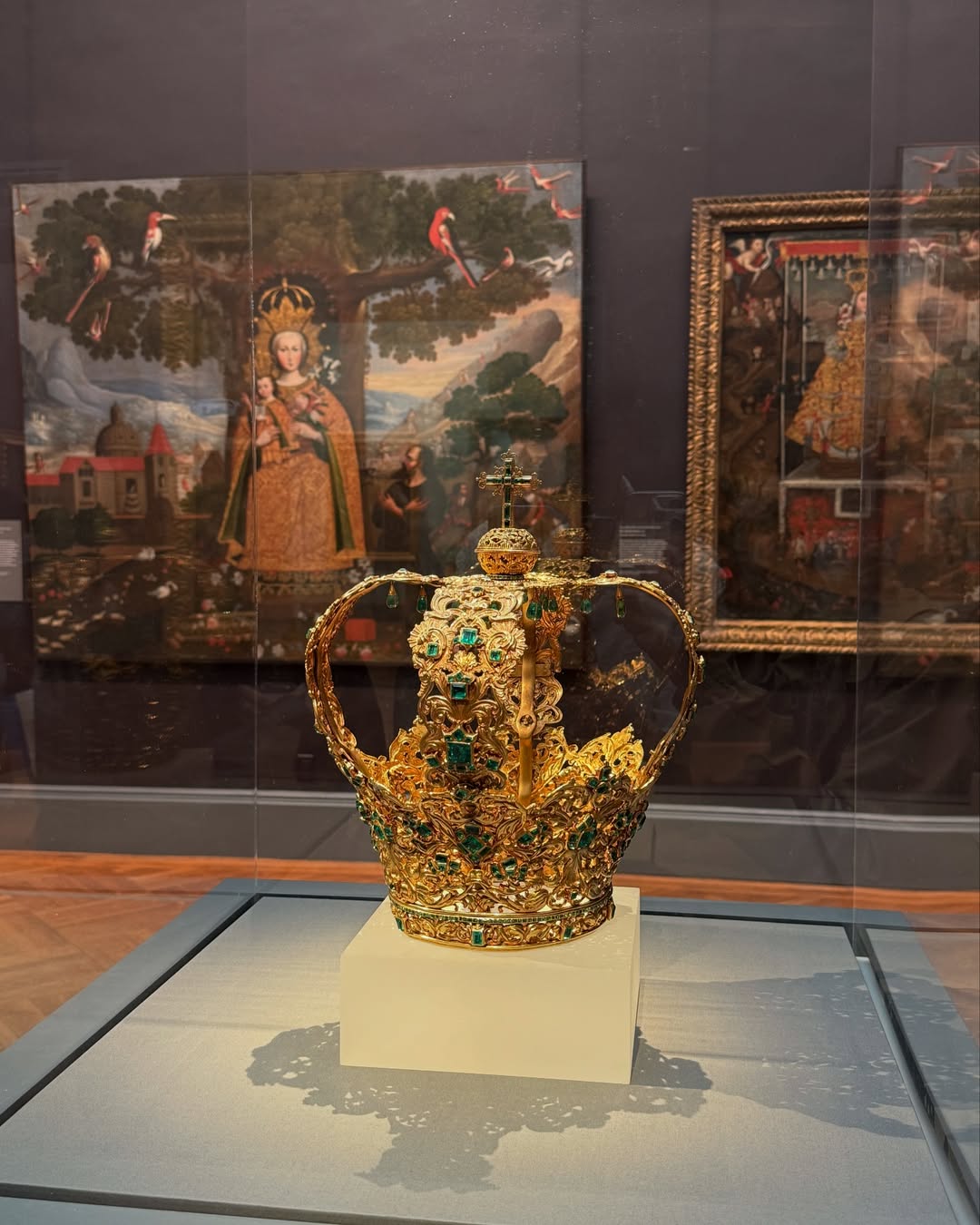 โม - มนชนก แสงฉายเพียงเพ็ญ