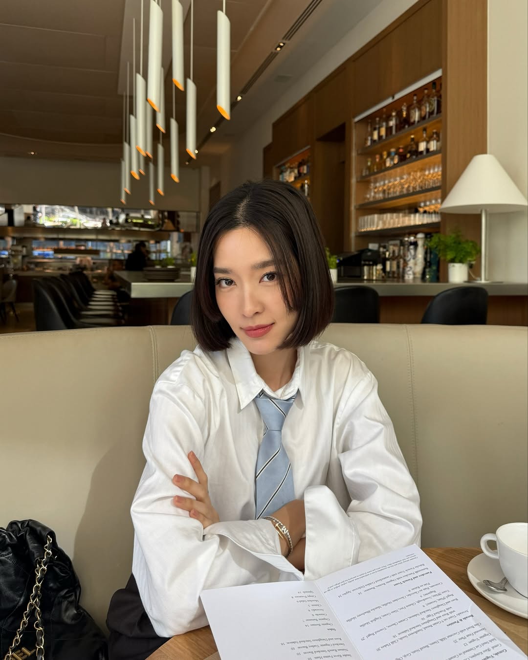 โม - มนชนก แสงฉายเพียงเพ็ญ