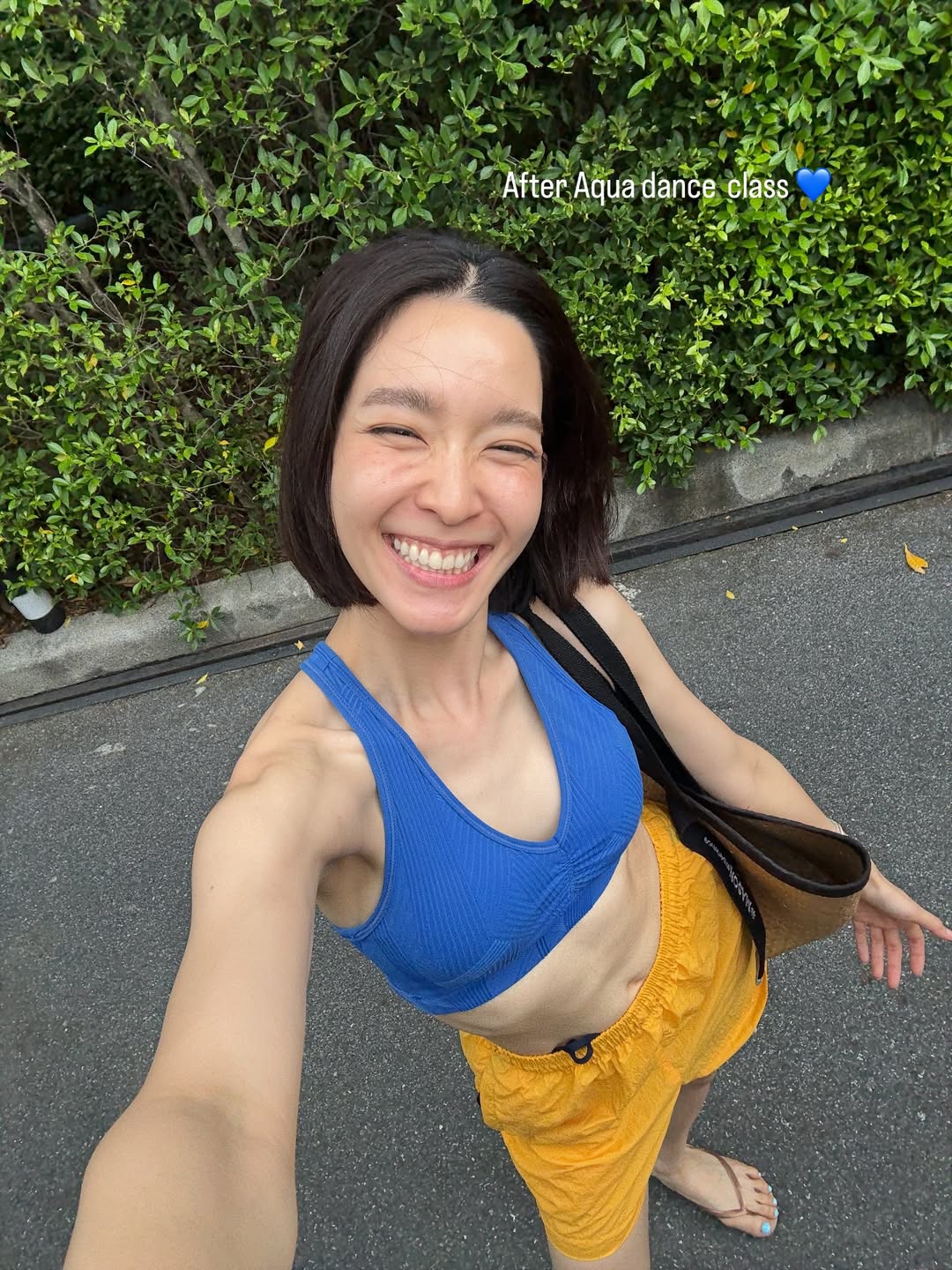 โม - มนชนก แสงฉายเพียงเพ็ญ