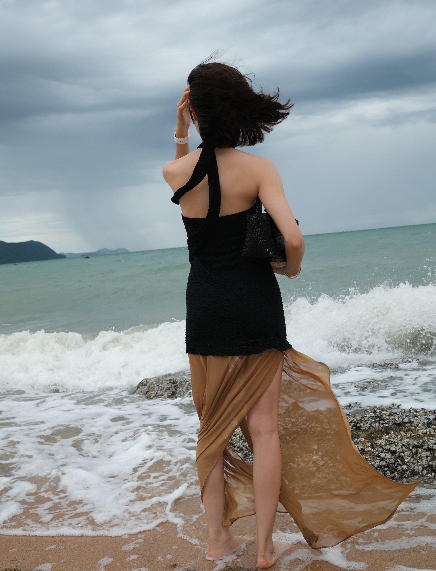 โม - มนชนก แสงฉายเพียงเพ็ญ