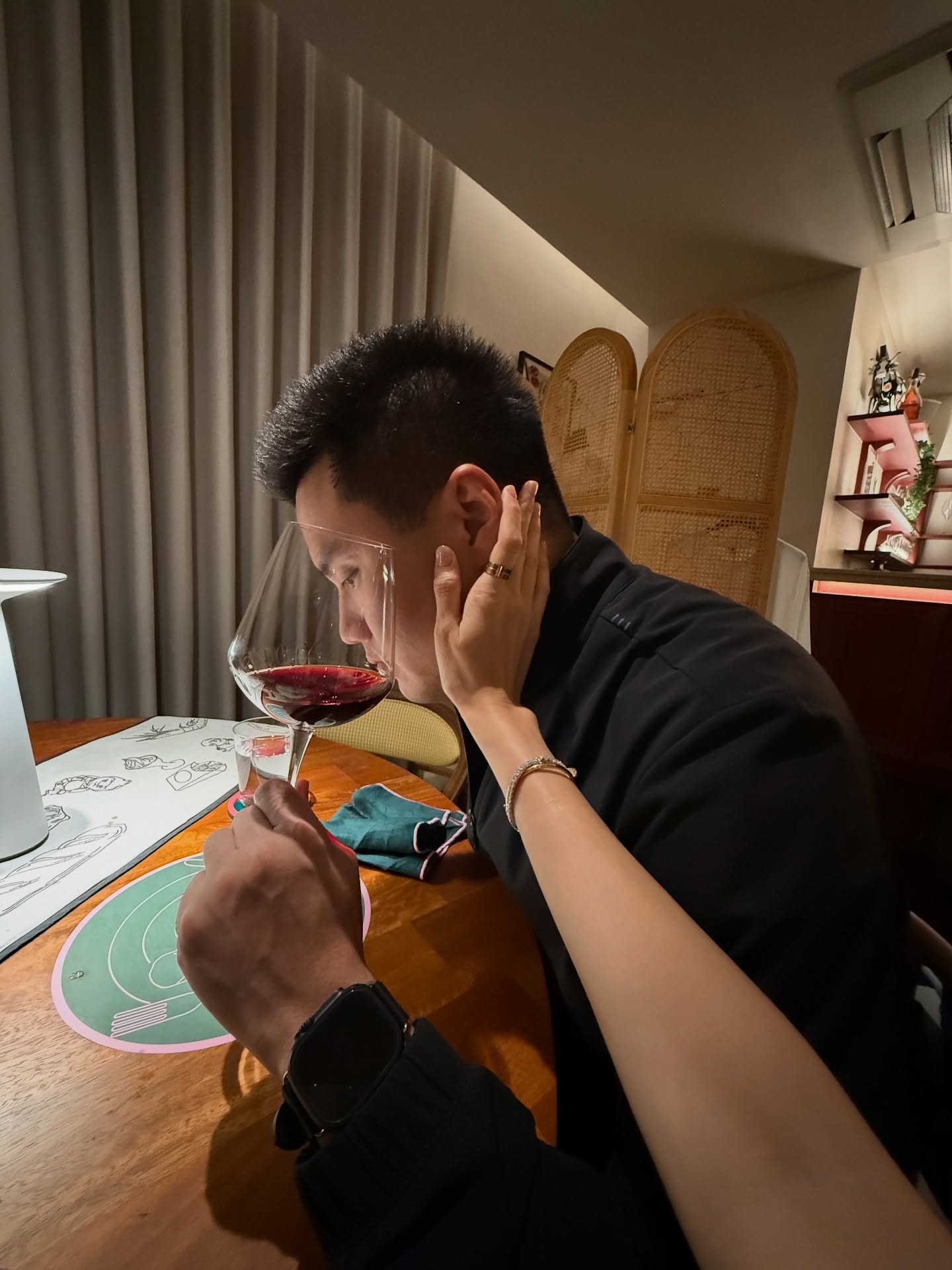 โม - มนชนก แสงฉายเพียงเพ็ญ