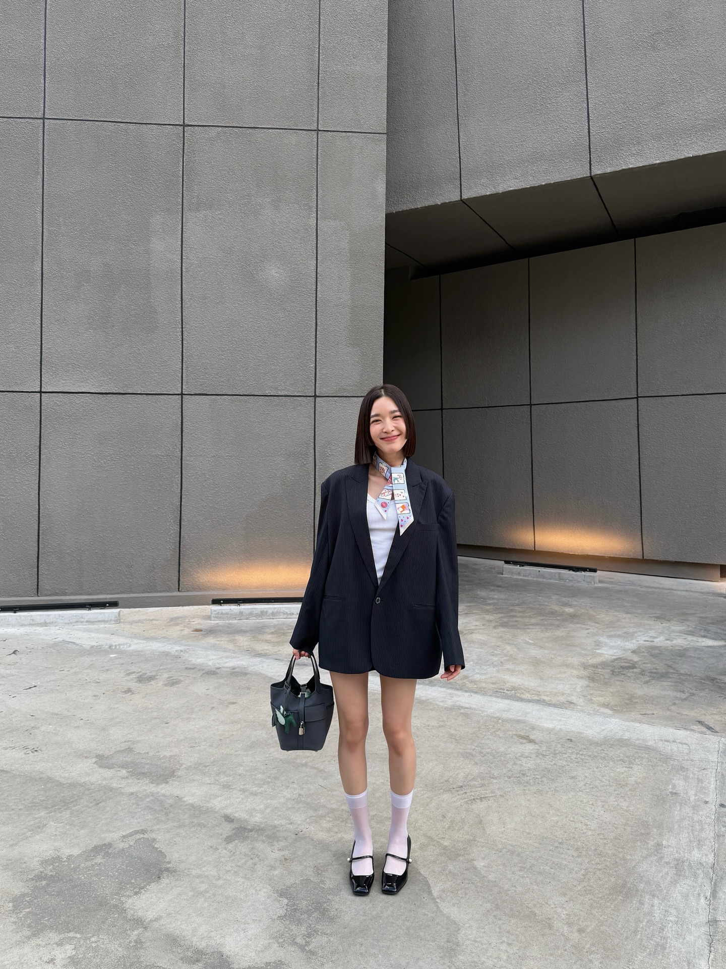 โม - มนชนก แสงฉายเพียงเพ็ญ