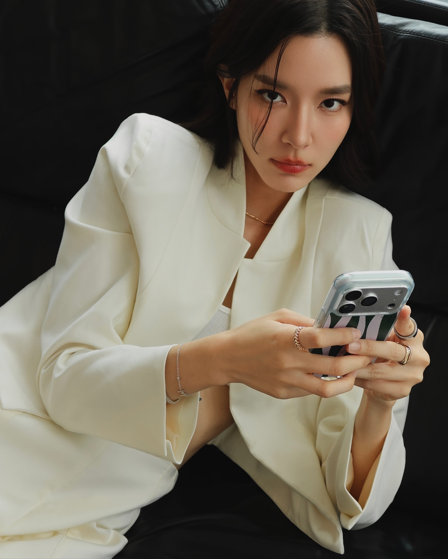 โม - มนชนก แสงฉายเพียงเพ็ญ