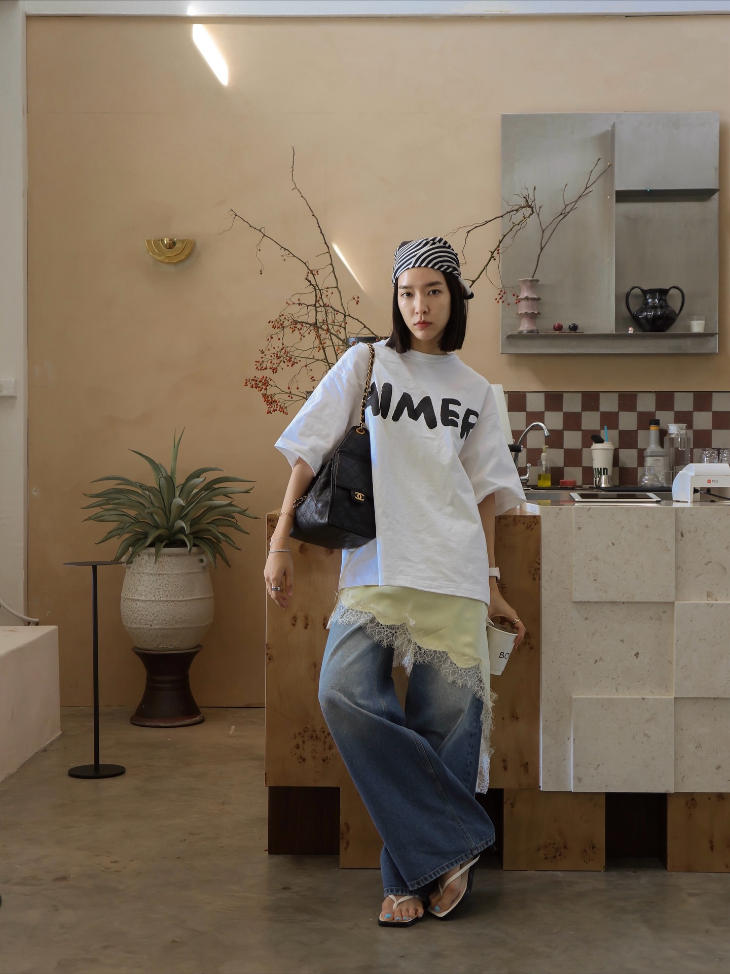 โม - มนชนก แสงฉายเพียงเพ็ญ