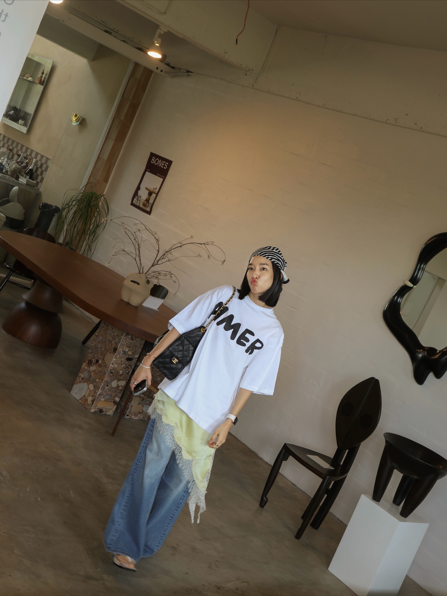 โม - มนชนก แสงฉายเพียงเพ็ญ