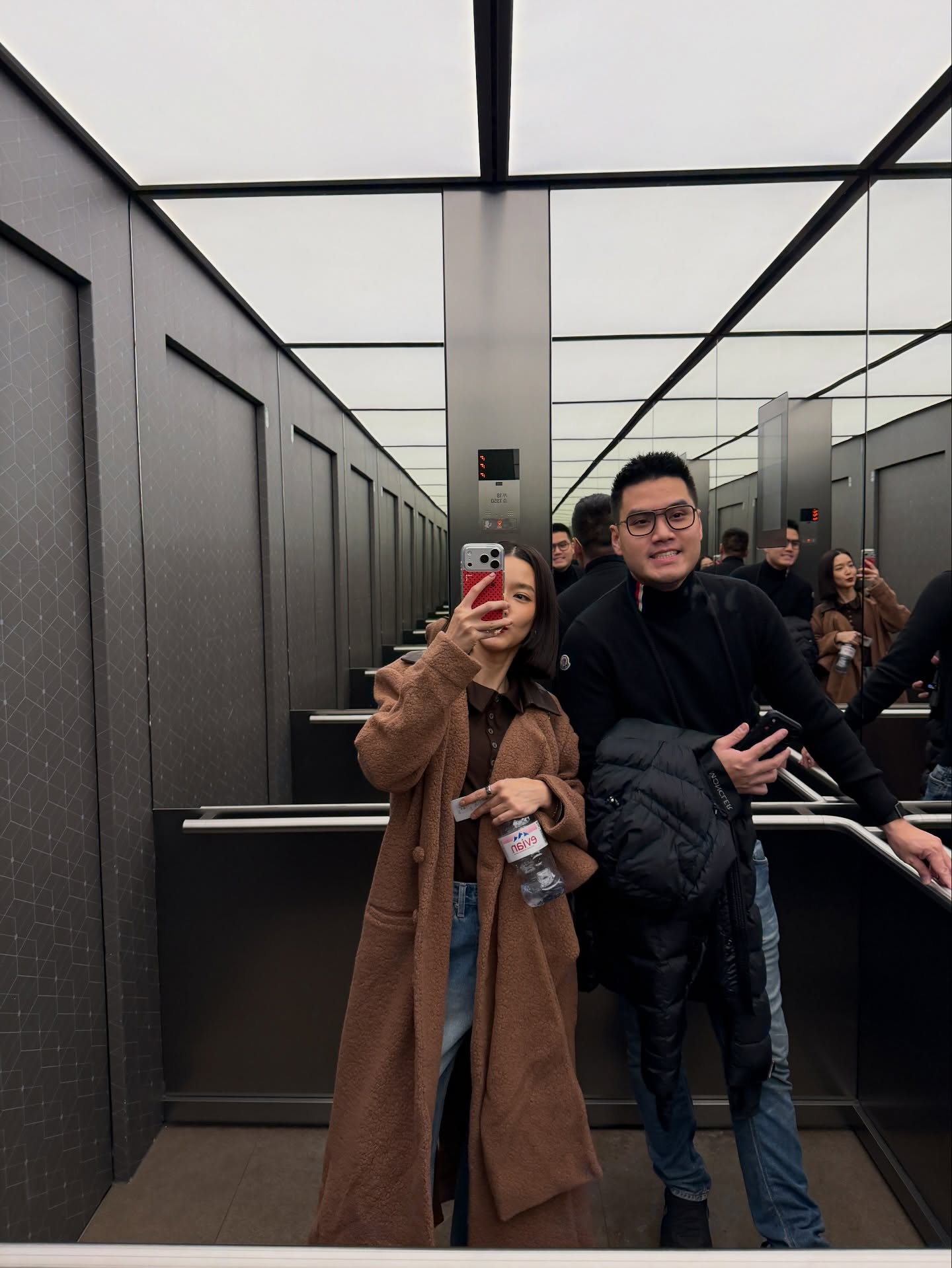 โม - มนชนก แสงฉายเพียงเพ็ญ