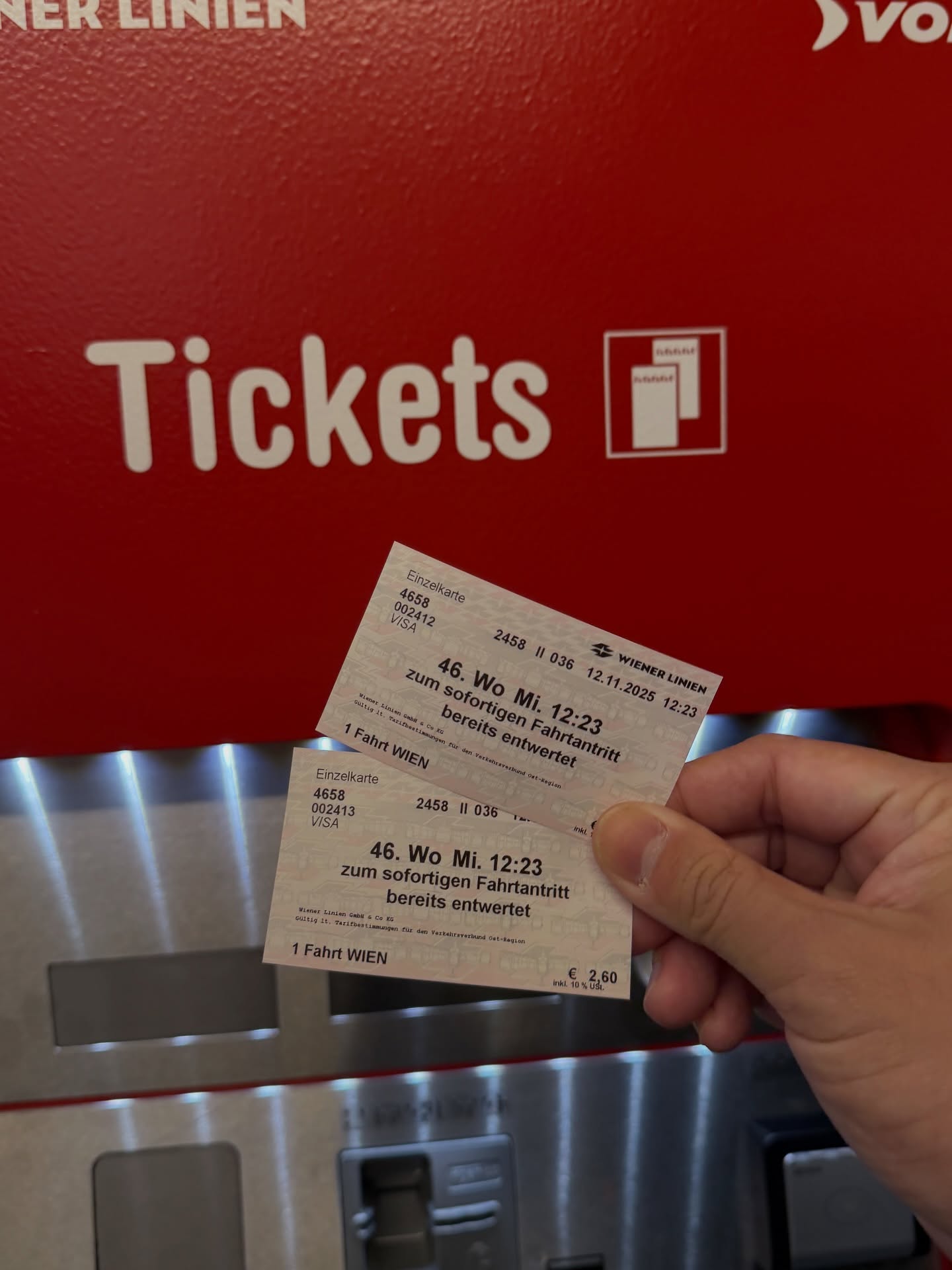 โม - มนชนก แสงฉายเพียงเพ็ญ