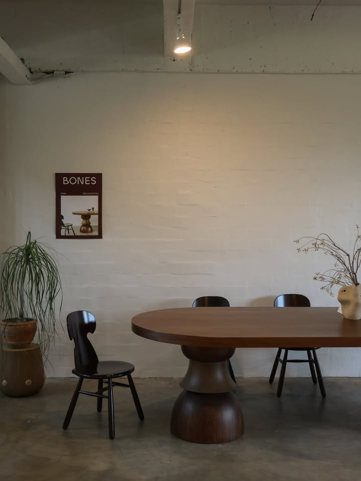 โม - มนชนก แสงฉายเพียงเพ็ญ