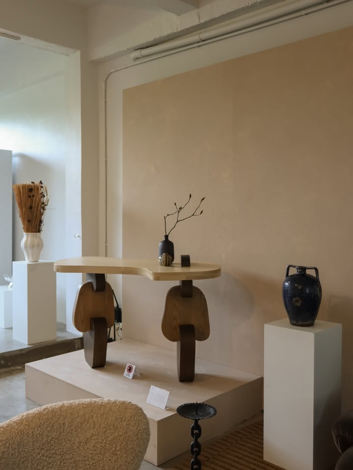 โม - มนชนก แสงฉายเพียงเพ็ญ