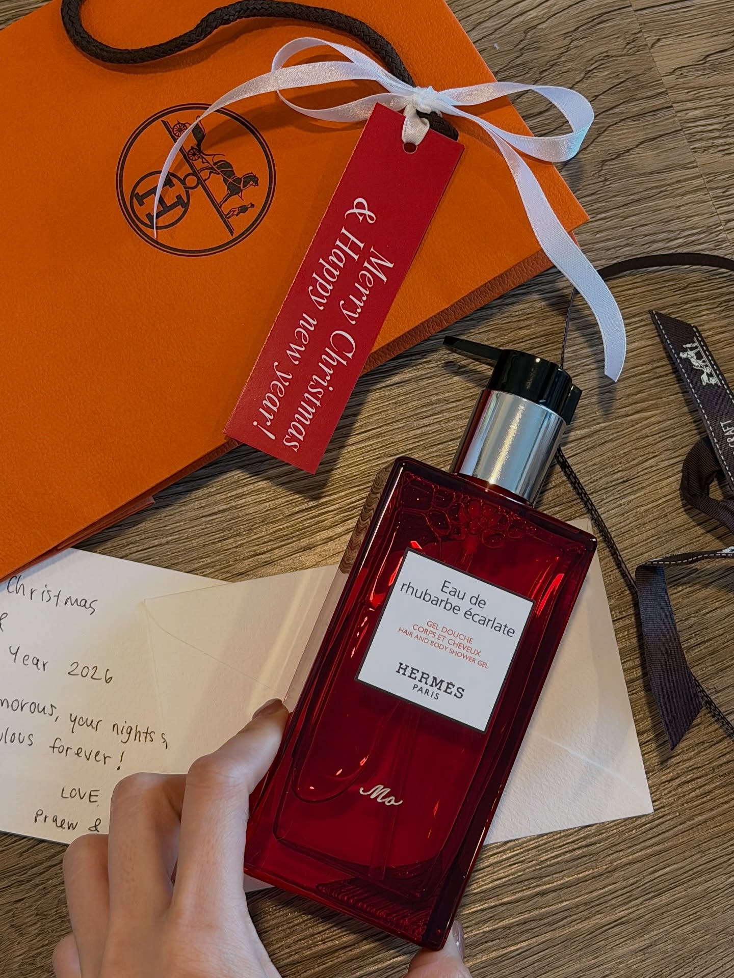 โม - มนชนก แสงฉายเพียงเพ็ญ