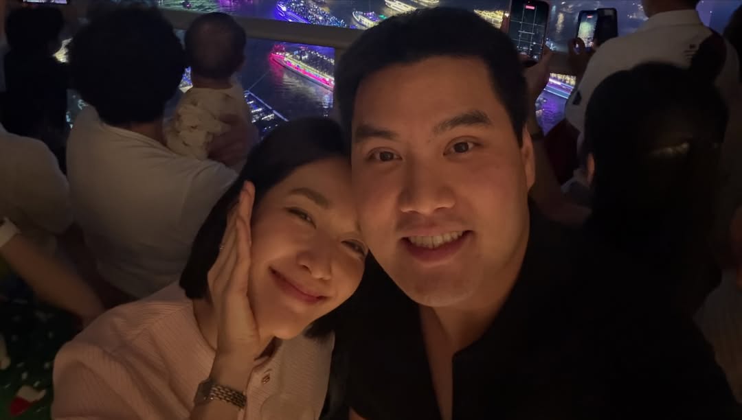 โม - มนชนก แสงฉายเพียงเพ็ญ