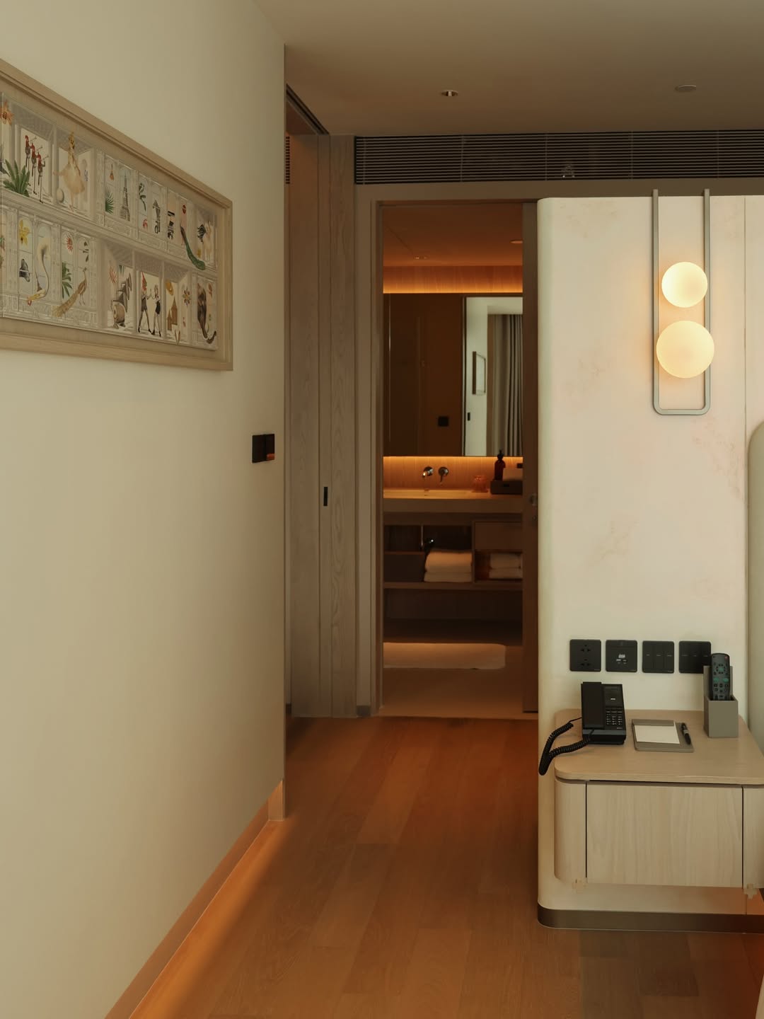 โม - มนชนก แสงฉายเพียงเพ็ญ