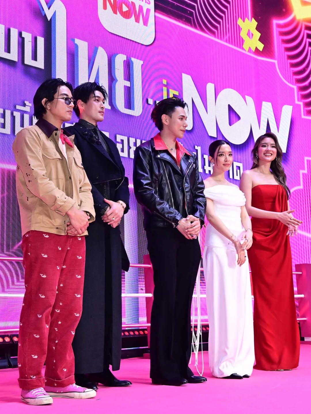 โม - มนชนก แสงฉายเพียงเพ็ญ