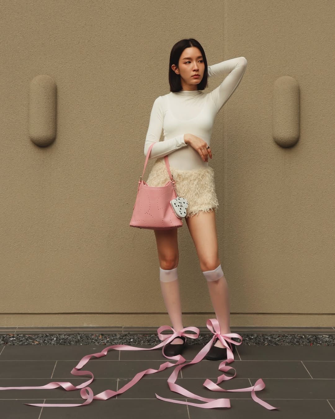 โม - มนชนก แสงฉายเพียงเพ็ญ