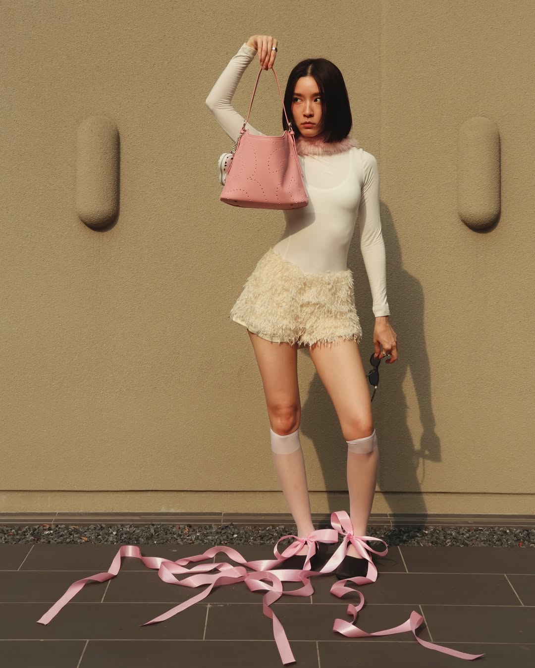 โม - มนชนก แสงฉายเพียงเพ็ญ