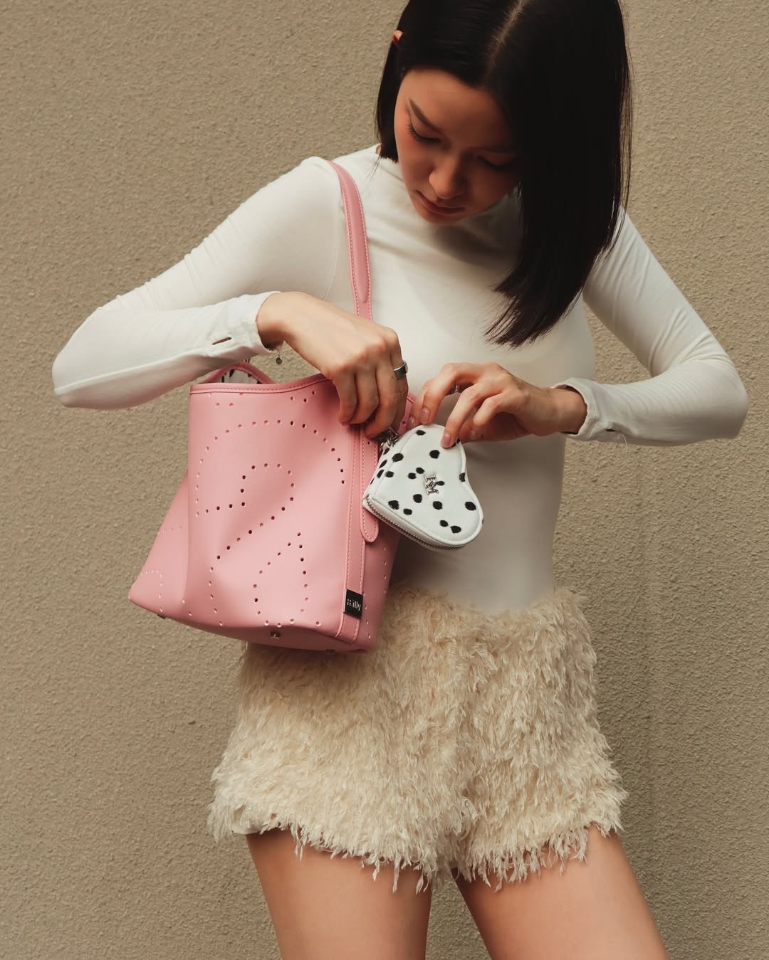 โม - มนชนก แสงฉายเพียงเพ็ญ